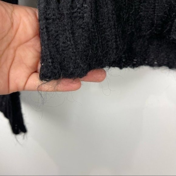 Old Navy Black Long Sleeve Mohair Knit Sheer Sweater Size Small - Picture 8 of 8